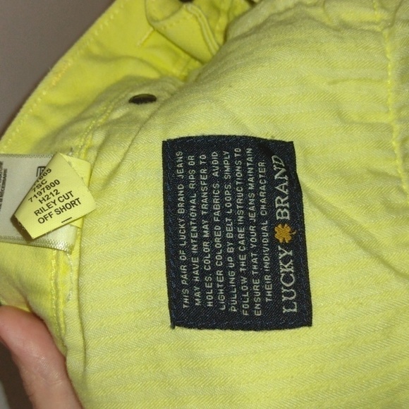 Lucky Brand Riley Denim Cutoff Shorts Womens SZ 6/28 Yellow - Picture 6 of 13